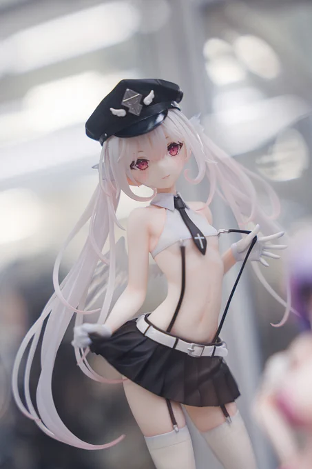 天使警察  まだ到着を待っています