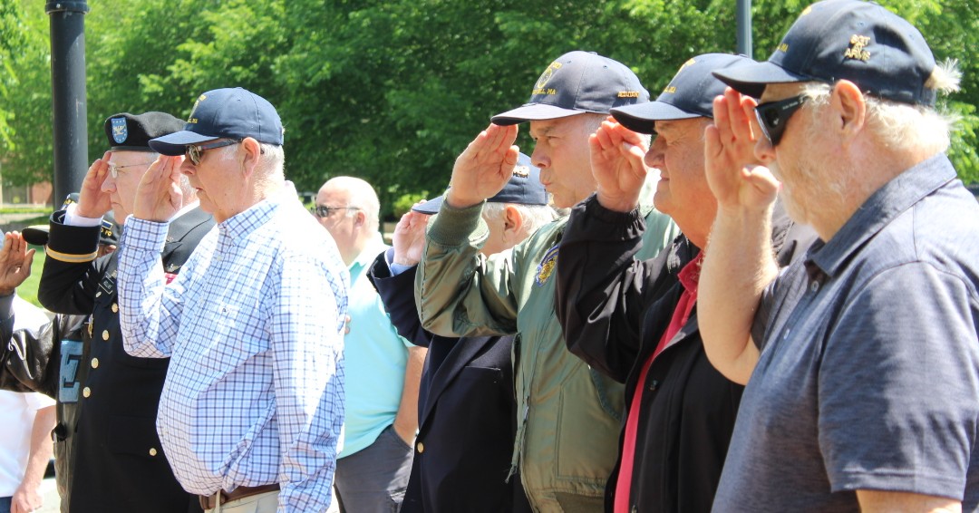 hill_streets's tweet photo. Yesterday we paid tribute to Brigadier General Enoch "Woody" Woodhouse and all those who served on this #MemorialDay. Their courage, commitment, and compassion will never be forgotten. Let us remember their sacrifice with empathy and understanding. #MissionHill #HonorThem #MoveOn https://t.co/bzq7G8NBAP
