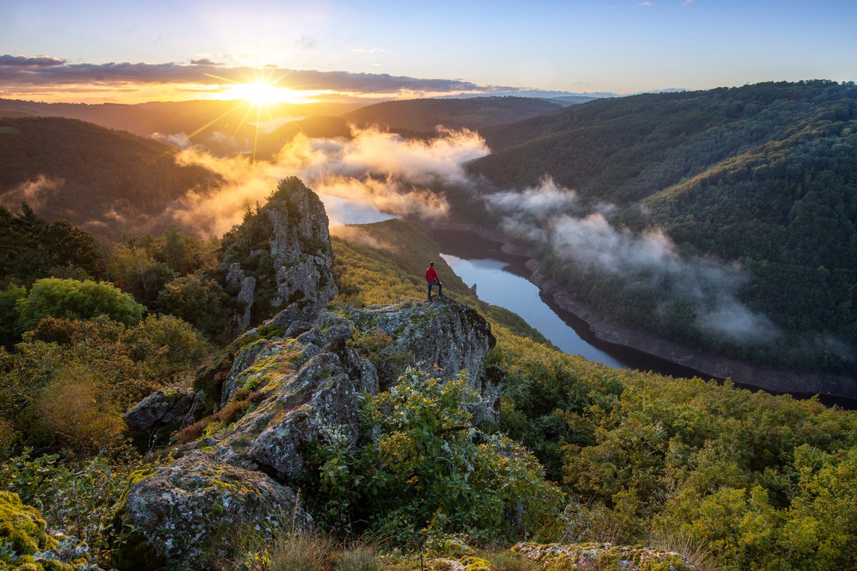 💡 Les 𝐠𝐨𝐫𝐠𝐞𝐬 𝐞𝐭 𝐯𝐚𝐥𝐥𝐞́𝐞 𝐝𝐞 𝐥𝐚 𝐓𝐫𝐮𝐲𝐞̀𝐫𝐞 comptent désormais parmi les paysages français remarquables en qualité de « 𝘴𝘪𝘵𝘦 𝘤𝘭𝘢𝘴𝘴𝘦́ » par l’Etat 👏👏 Ce classement permet de préserver et de valoriser ce paysage grandiose et contrasté du #cantal