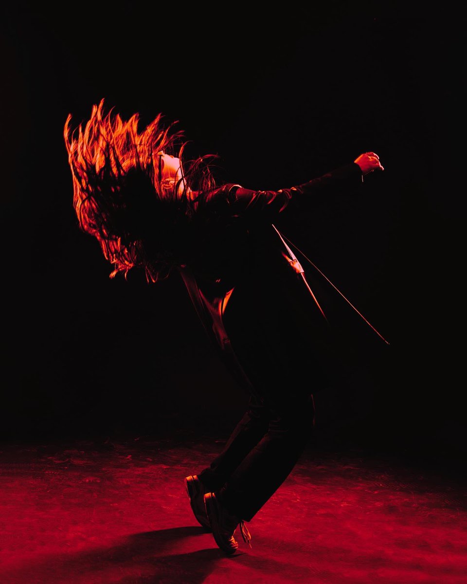 Raw.1201 tweet media