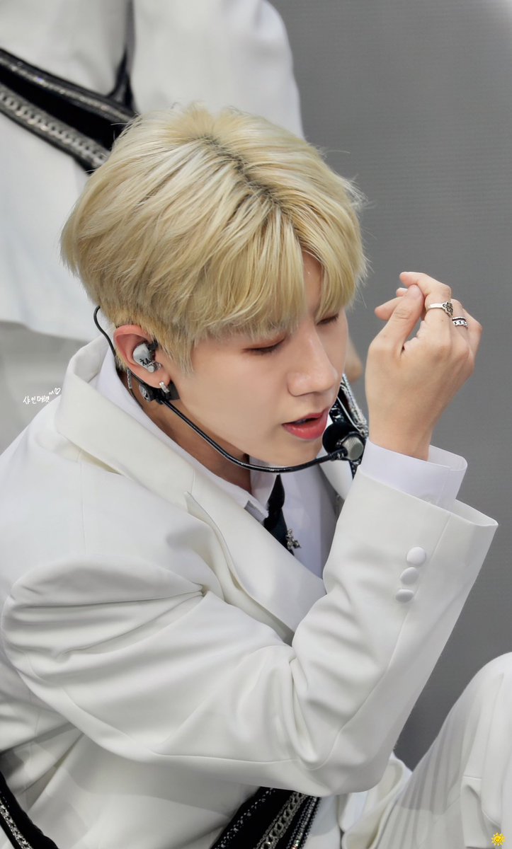sunny_changsun's tweet photo. 230527 제29회 드림콘서트-부산 

@tan__official_ #HOL_CS 
#이창선 #창선 #leechangsun #changsun 
#TAN #티에이엔 #드림콘서트_2023 https://t.co/ItNted1DgD