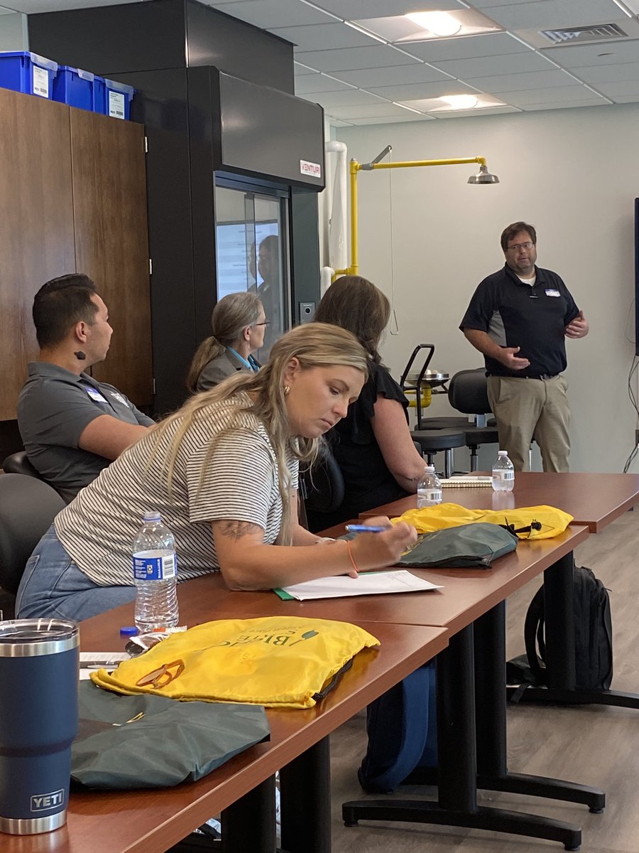 These awesome teachers are giving up the first official day of their summer break to participate in Scholars Bowl Coaches PD at <a href="/BishopState/">Bishop State</a> Thank you BSCC for a great partnership with <a href="/MobilePublicSch/">MobilePublicSchools</a> <a href="/Oli_Charles1906/">Olivier Charles</a>