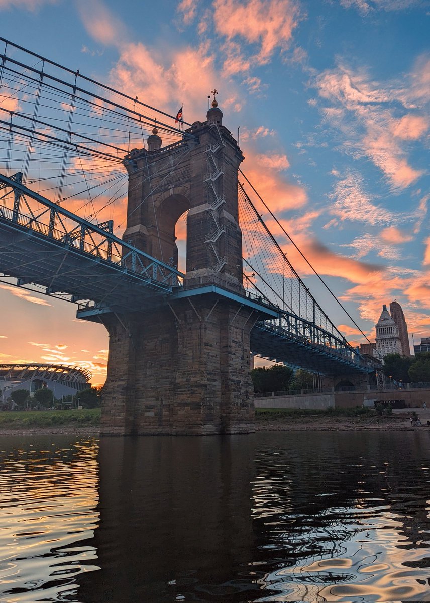 Gotta love the Nati #Cincinnati #photography #sunset #bridge #ohioriver #summer #ohio @cincinnati