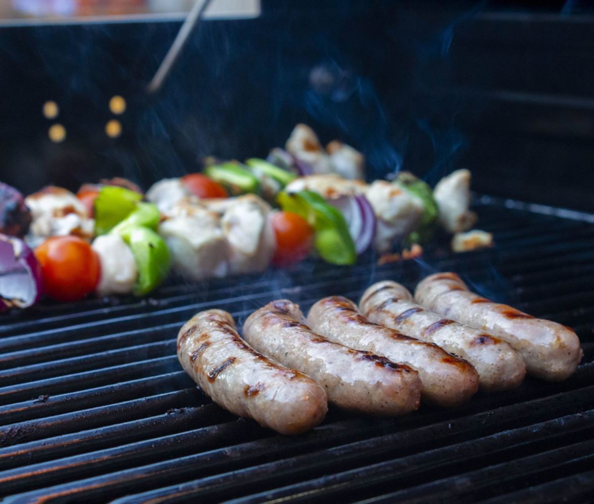 It's National BBQ Week and Musk's is a must have on the BBQ! For those who require a gluten-free diet, we've got you covered with our delicious gluten-free range. So fire up the grill and let's savour the taste of summer! 

#NationalBBQWeek #GlutenFree #Sausages #MeatLovers