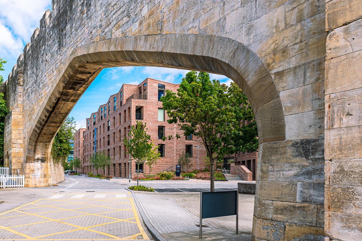 Certain flats in our Victoria block boast magnificent views of the ancient city walls and archway. 

York’s old City Walls are the most complete in England. 

Would you like a piece of history on your doorstep? 

bit.ly/33my6TA