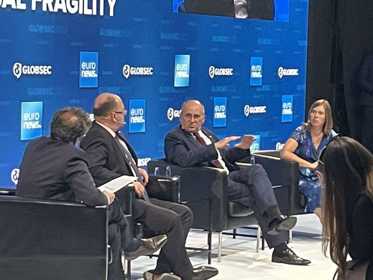 Slovak, Polish and Estonian leaders agree. “The best route to peace is withdrawal of Russian forces”. Russia as Europe’s last imperialist power will not do it voluntarily, so Ukraine must win. 🇬🇧 agrees. #GLOBSEC2023