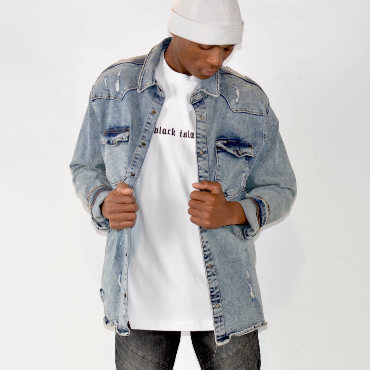 dwfash's tweet photo. Black Island Den Tazmania Denim Shirt
Was R1195,00 Now R840,00
Available online: https://t.co/Y9SvXe01YZ
.
.
.
.
.
#tazmania #denimjeans #denimstyle #denimjacket #denimshirt #designerwarehouse #shopnow #shopnowonline #shopnowpaylater #ottd #ottdebut #ottdhijab #ottdfashion https://t.co/fi2fY62VVD