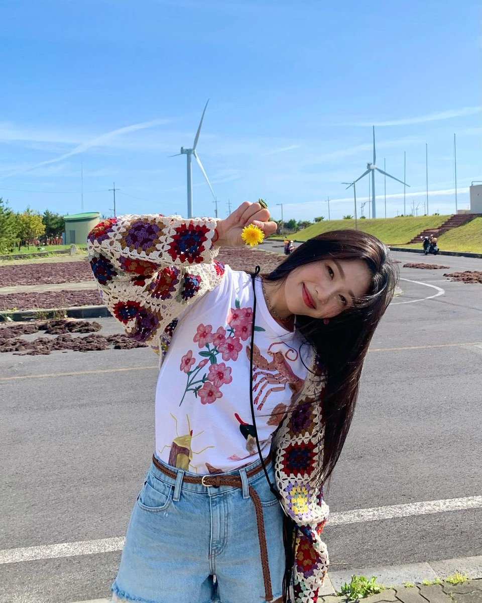 DC 조이갤러리 tweet media
