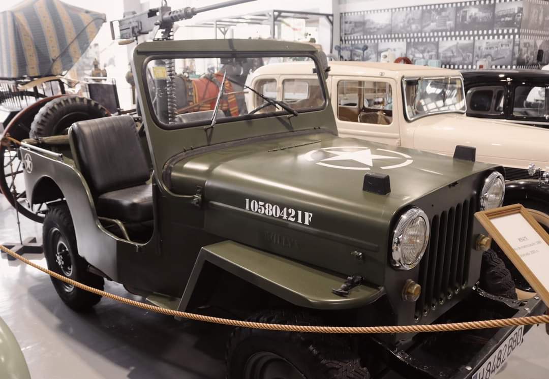 LasAyalgas's tweet photo. ¿Qué os parece este Jeep Willys del 1969?
👉🏻Todo comenzó como una necesidad para la guerra y terminó convirtiéndose en un coche icónico. El día 17 y 18 de Junio podréis verlo en acción . 
#antigüedades  #museo #turismcultural #piezahistórica #historia #BelmontedeMiranda https://t.co/3jrg8TfD5N