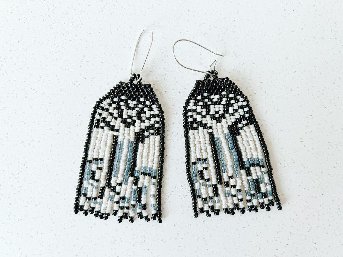 In addition to our usual Woolf errata, we’re excited to add some handmade crafts to Saturday’s silent auction
at #VWoolf2023. Look at these fabulous beadwork earrings from Celiese Lypka!! #TotheLighthouse