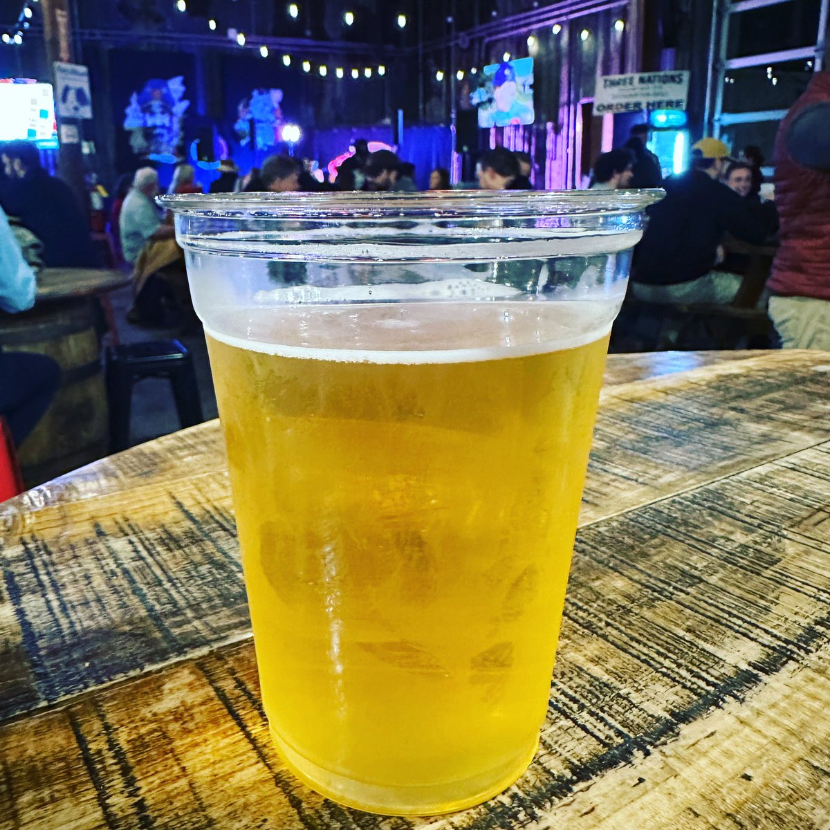 Love a late night beer at my local brewery! Cheers to the weekend, now back to work!
#beer #craftbeer #localbrewery #localbusiness #brewery #beerlover #beerstagram #beerbeerbeer #bier #cerveza #craftbeerlife #craftbeerlover  #fyp #beerpics #beerpic #beerphoto #beerpicture