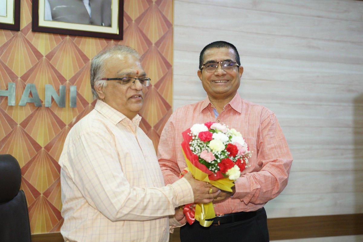 CMD_MIDHANI's tweet photo. MIDHANI bids farewell to Dr. BHVS Narayana Murthy, Distinguished Scientist &amp; Director General, Missiles and Strategic Systems (MSS). His exceptional leadership and expertise has significantly contributed to the growth and success of India’s missile program. https://t.co/BFq4srK5RX