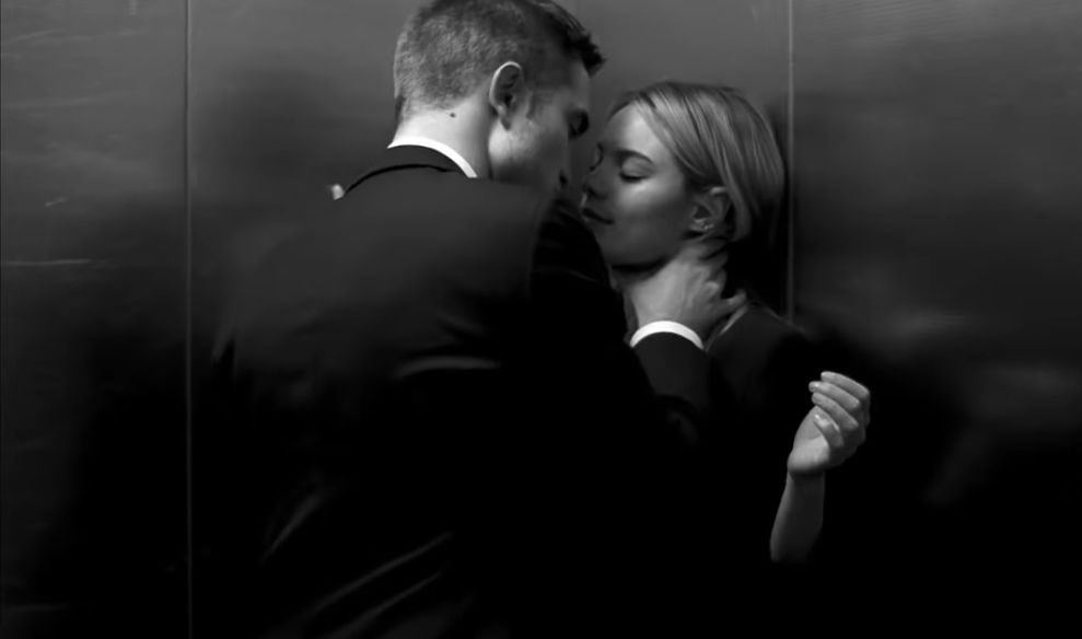 MOSSYVIBES's tweet photo. robert pattinson &amp; camille rowe for dior. https://t.co/A1su2U2yBZ