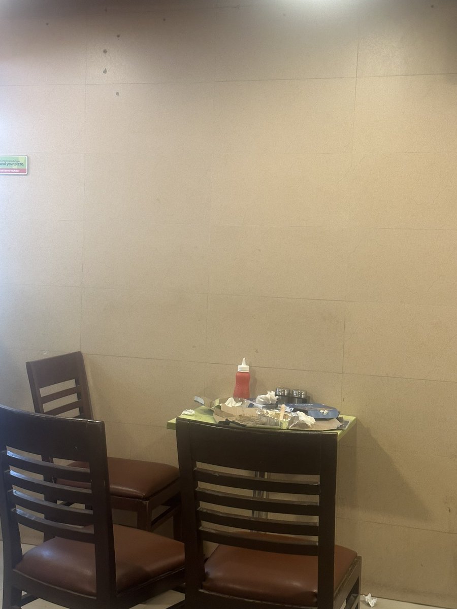 singh4162's tweet photo. @dominos_india worst experience, messy dominos , leaking ac &amp; untidy place , look into it so we can have a better experience while dining ..! 🥲 @bettiah domino’s https://t.co/l6wc1DrK1m