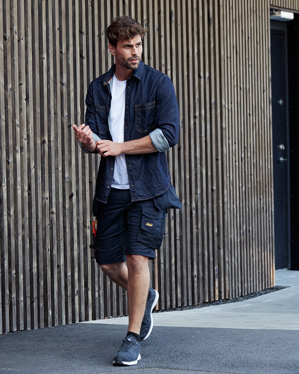 vetementpro's tweet photo. Retrouvez les vêtements de travail Snickers pour le printemps-été sur https://t.co/uXKIP0WHxL ! 

Découvrir la collection : https://t.co/fEkbdBq2BU 

#workwear #vetementdetravail #vetementpro #renovation #travaux #chantier #industrie #btp #batiment #snickersworkwear https://t.co/NoZt5OBKLF