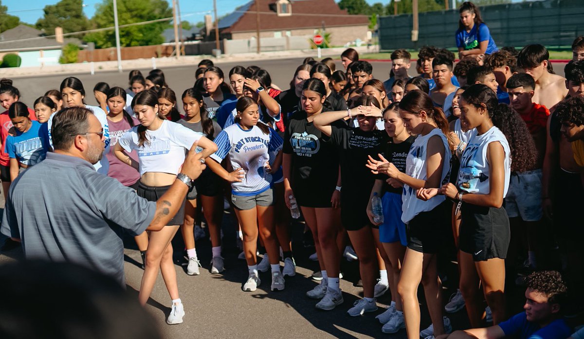 fortstocktonfb's tweet photo. First day of Strength &amp; Conditioning! High School just finished their session. 120 athletes in attendance on the first day! #toughteamswin #panthersfight #prowlersfight #strengthandcondtioning #teamneverquit #relentlesseffort https://t.co/YVuVlKZgvU