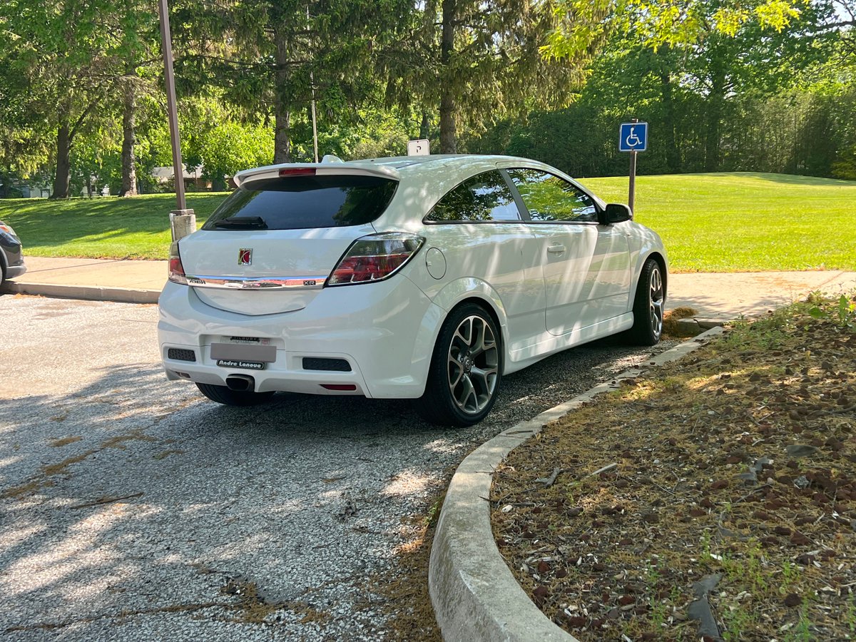 jcorriv35's tweet photo. Spotted this previously only from behind ….so heres the rest of it…and its pretty good 🤔 8/10 would operate 😁 https://t.co/2KJxH3S6X8