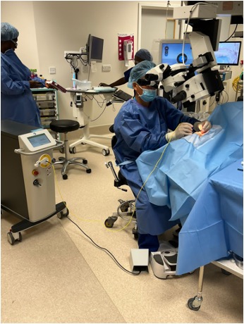 elios_vision's tweet photo. Elios Vision were honoured to be invited to Manchester today to support the first Elios procedures in The UK with Mr Leon Au and his team.
https://t.co/oeklNBlu08
#Glaucoma #Elios #EliosVision #Excimerlaser #Implantfree https://t.co/S0a0WR3ymY
