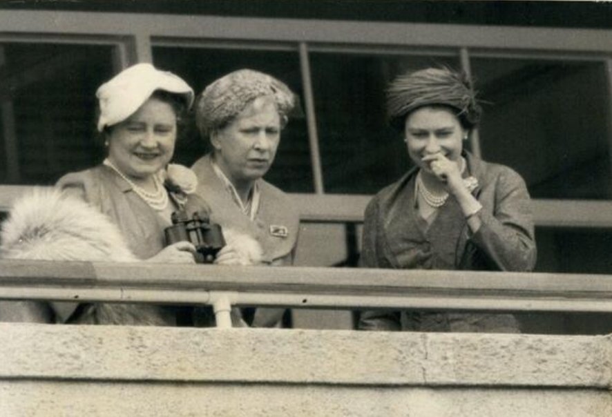 Jun. 06, 1957 - Oaks Day At Epsom.  Photo shows H.M. The Queen with the Queen Mother and Princess Mary when the Princess Royal watching from the Royal Box at Epsom.