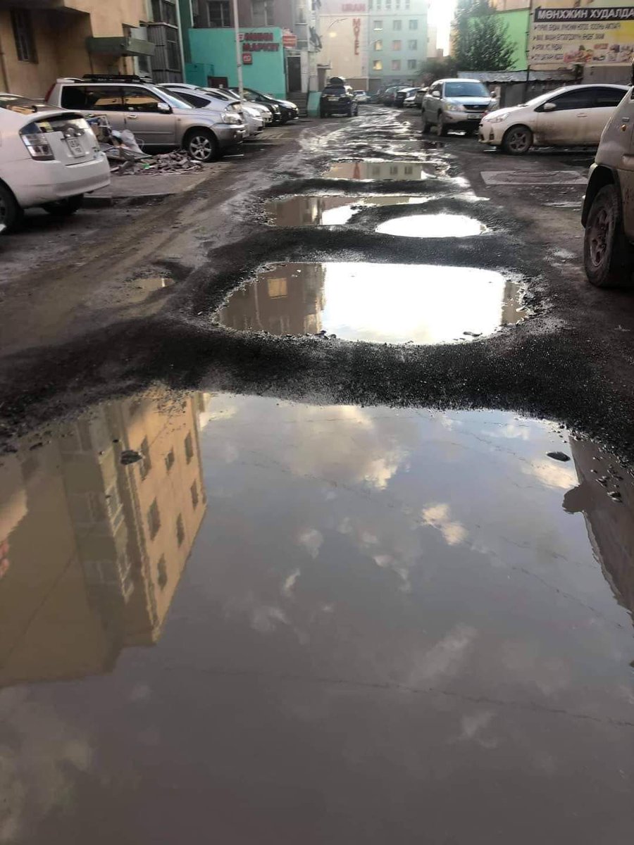 Хүйсийн найман нуур очиж үзэх гэсээр байтал найман нуур нь өөрөө хотод ирчих үед  гэнээ😂