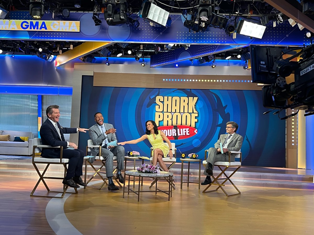 robertherjavec's tweet photo. Just wrapped up an interview on @GMA, where I shared tips on how you can protect yourself from #onlinescams! @ABCSharkTank🦈
If you couldn't tune in live, catch the replay for valuable tips to keep you & your family protected! https://t.co/ALIkd2kqpO
#FraudPrevention #CyberCEO https://t.co/58CiK3E4gs
