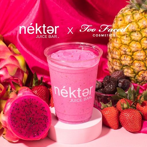 😍🥤 Nektar is partnered with their bff’s at
@TooFaced to create the perfect anti-oxidant packed smoothie for your morning routine! 💖 Available from May 1st through May 31st at Nekter Stores! 🍍 #nekterXtoofaced #tfcrueltyfree #toofaced