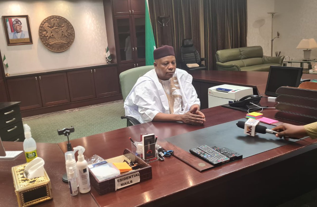 Umar_A_B's tweet photo. The first day of our darling @officialSKSM in the Vice President office. https://t.co/Dm0olNceKi