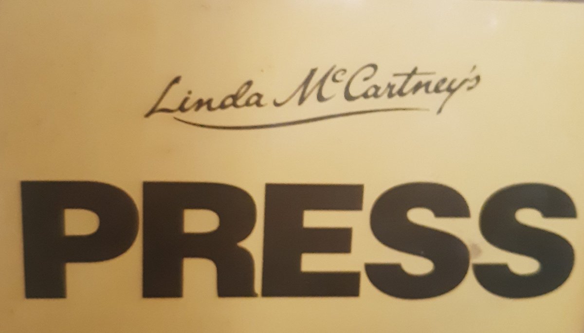 #LindaMcCartney Press Badge #LindaMcCartneyVegetarianFoods. One of my  journalistic career highlights meeting Linda McCartney & #PaulMcCartney 
(Please see other Tweet for video). Genuine Celebrities &  people who have reached the very top, all possess one quality - Class!! RN
