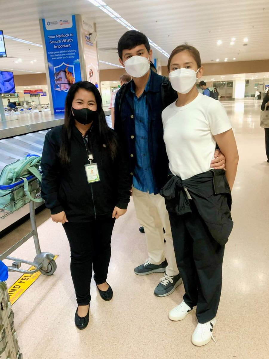 AshMatt_intl's tweet photo. Welcome home, AshMatt! 😍 @JustSarahG @mateoguidicelli 

📸: L. Gonzalez / V. Essa https://t.co/DbntspfP4T