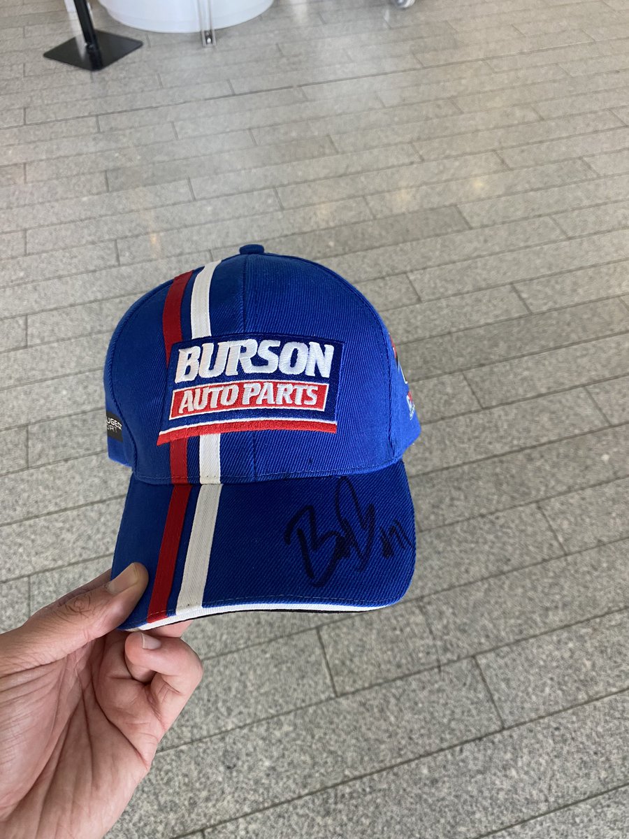 A little regard that #benbargwana left TCR europe admin. Thought it was cool for a giveaway, but this one will keep it for me 😍

@TomCoronel let’s do a giveaway to TCR Europe fans?

#TCREurope #TCRSeries #TouringCars