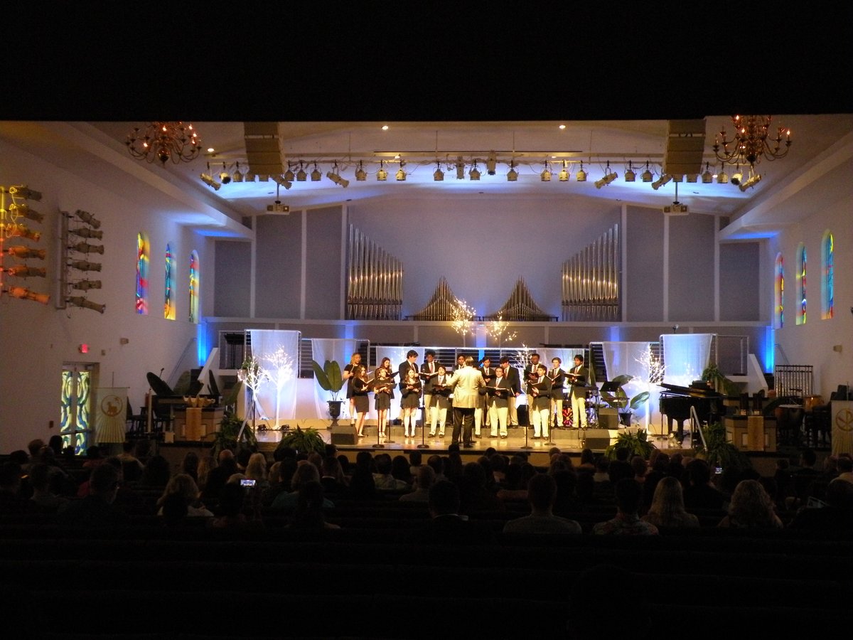 Chorale Soleil shining brightly! What a spectacular conclusion to their inaugural year as our first mixed voice SATB choir. We couldn't be prouder!