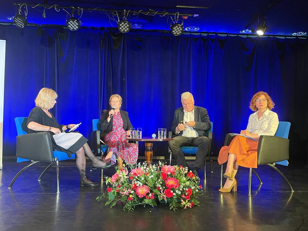 Rosa Luxemburg Foundation (@rosaluxglobal) on Twitter photo Last Thursday, the RLS regional office in Warsaw (<a href="/Rosalux_waw/">Rosalux.pl</a>) celebrated its 20th anniversary with many friends and guests from Poland, the Baltic States and Germany. See the 🧵 for some impressions. Last Thursday, the RLS regional office in Warsaw (<a href="/Rosalux_waw/">Rosalux.pl</a>) celebrated its 20th anniversary with many friends and guests from Poland, the Baltic States and Germany. See the 🧵 for some impressions.