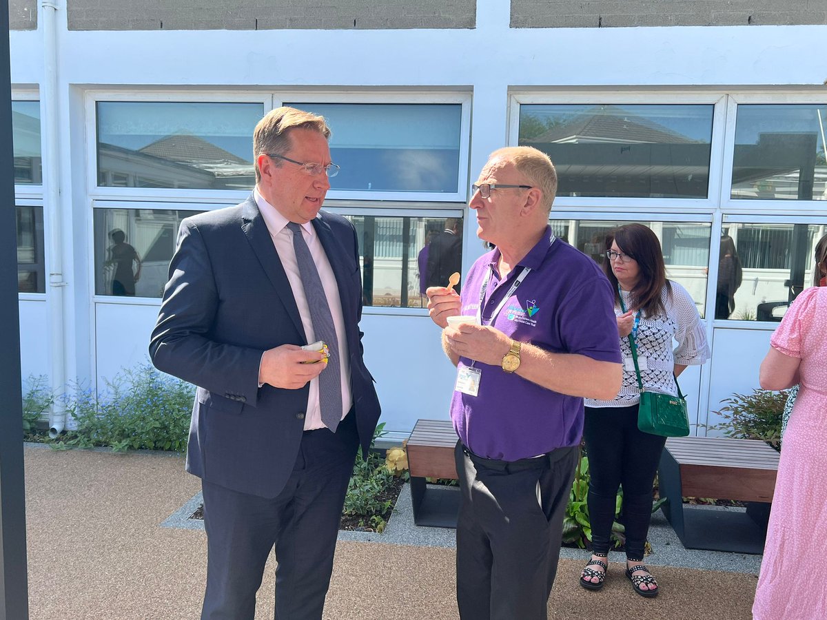 setrust's tweet photo. "THREE CHEERS FOR OUR VOLUNTEERS" 👏

As we kick of Volunteers Week it was time for some well-deserved “Ice-Cream for the Team” 🍦

Thank you so much for all the valued and incredible work you do across the Trust 💙 https://t.co/Rr8vxOVlPu