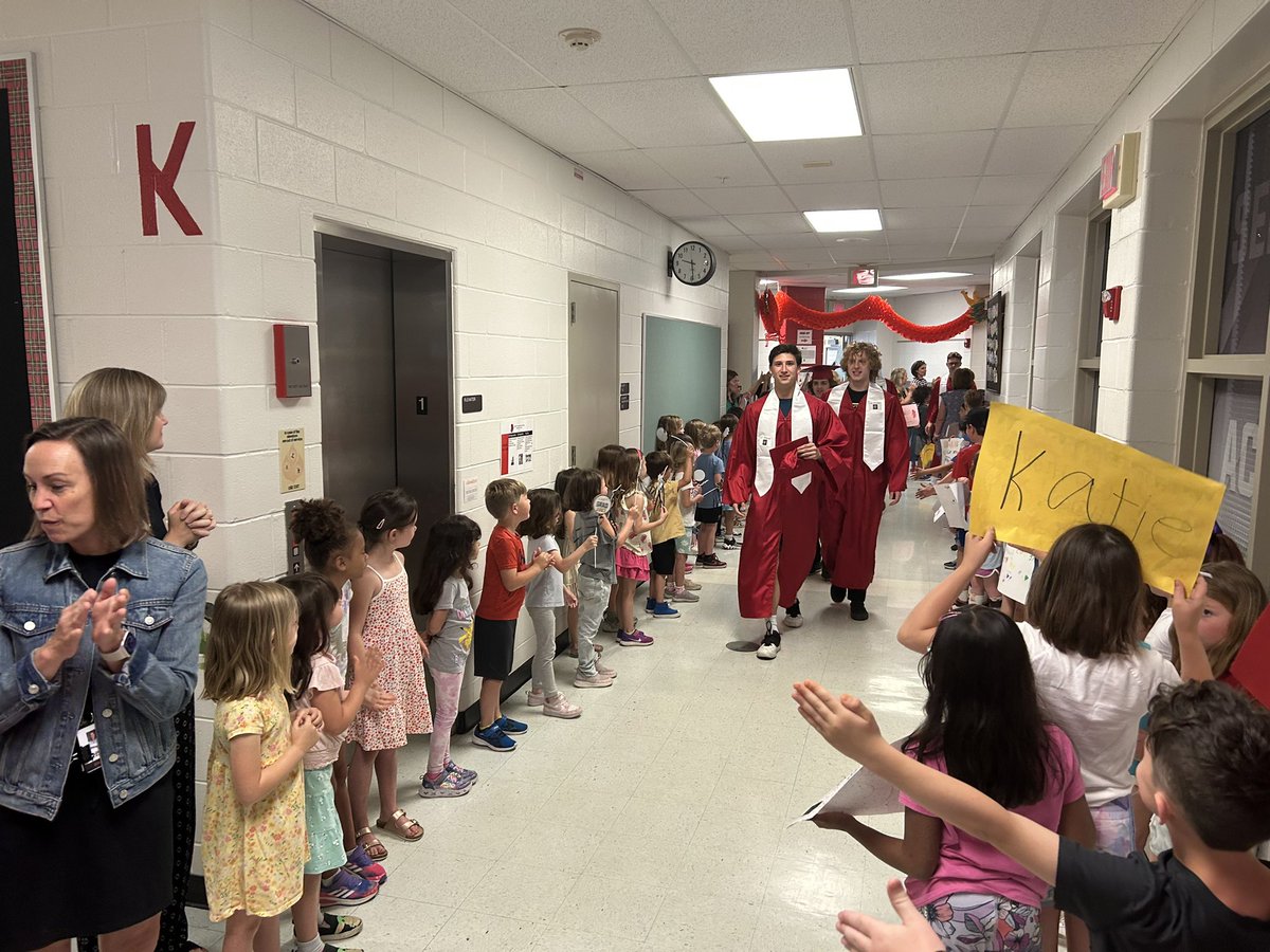 Senior walk thru was a success!  We loved cheering them in and seeing familiar faces. Way to go class 2023!!! <a href="/nbes220/">@NBES220</a> #WeBelong220