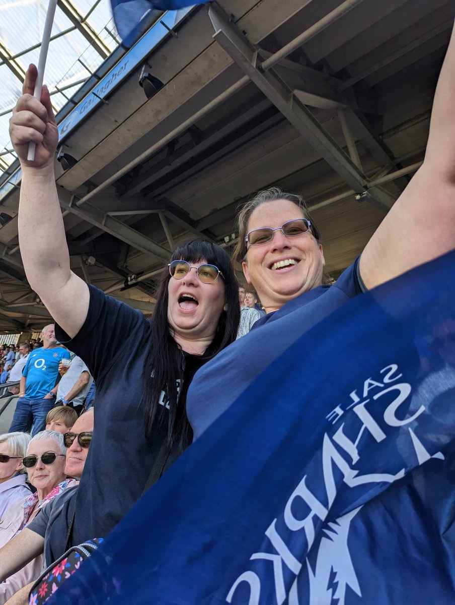 grandprixgal's tweet photo. Sale Sharks at Twickenham.
Amazing Day. X
@SaleSharksRugby @ao 
#SmileOfTheMatch #aoletsgo 🙌 https://t.co/UHRMtc05D5