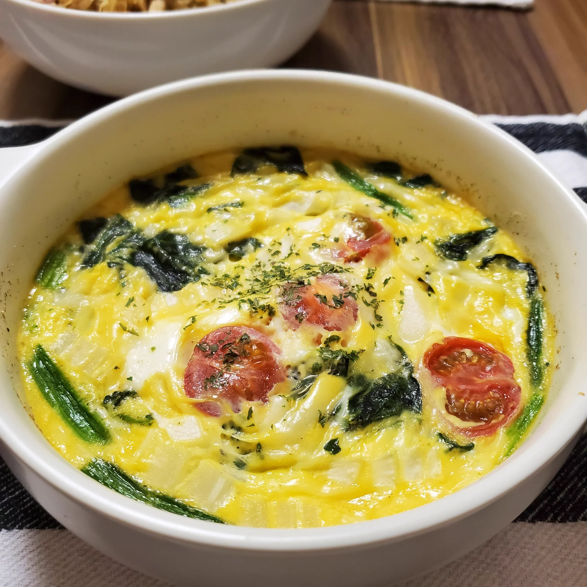 そいや作った( ᐛ )و
何故かうちのトースターだと全然生でアカンくて時間もなくてレンチンしちゃったけど…()
美味しくボリューミーだった！
ほうれん草と鶏胸肉入れた( ᐛ )و  