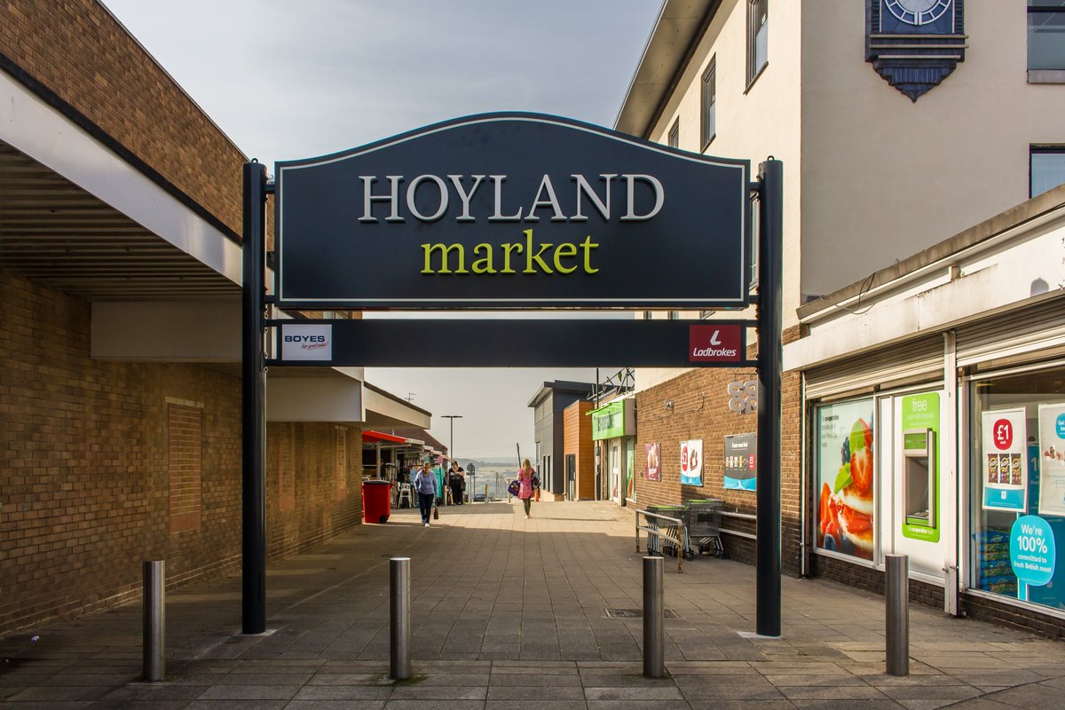 UpComingMarkets's tweet photo. Hoyland Market is where it's at on Saturday, 17 June! Our next Up and Coming Market will be hosted here with live music and free face painting and a lucky few Young Traders will earn the chance to attend the @marketsmatter Regional Young Traders Market in Leeds on the 29 July. https://t.co/NonLHNzbg2