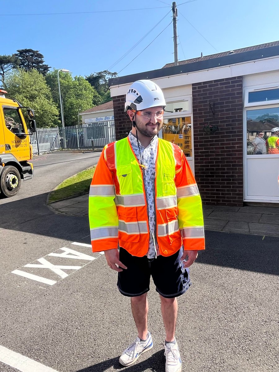 WJ_UK's tweet photo. Our Port Talbot teams have successfully completed a project at Tomms Care, an autistic centre in Baglan. We've created a new staff car park and enhanced the space for visitors taxis, making a significant difference in accessibility and convenience.
#thinkingcommunity #community https://t.co/ki40i4ereE