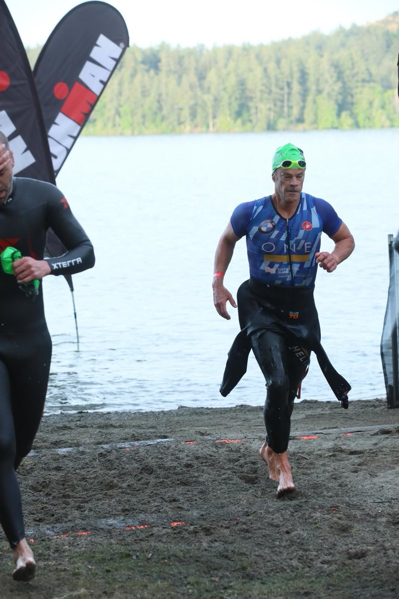 one_triathlon's tweet photo. Congrats to ONE Tri DMAK 7th place Ironman 70.3 Victoria…hotly contested!! 🏊‍♂️ 🚴 🏃‍♂️ 🥵 🙏 
Onwards to Calgary! 🇨🇦 https://t.co/fzN9a9feql