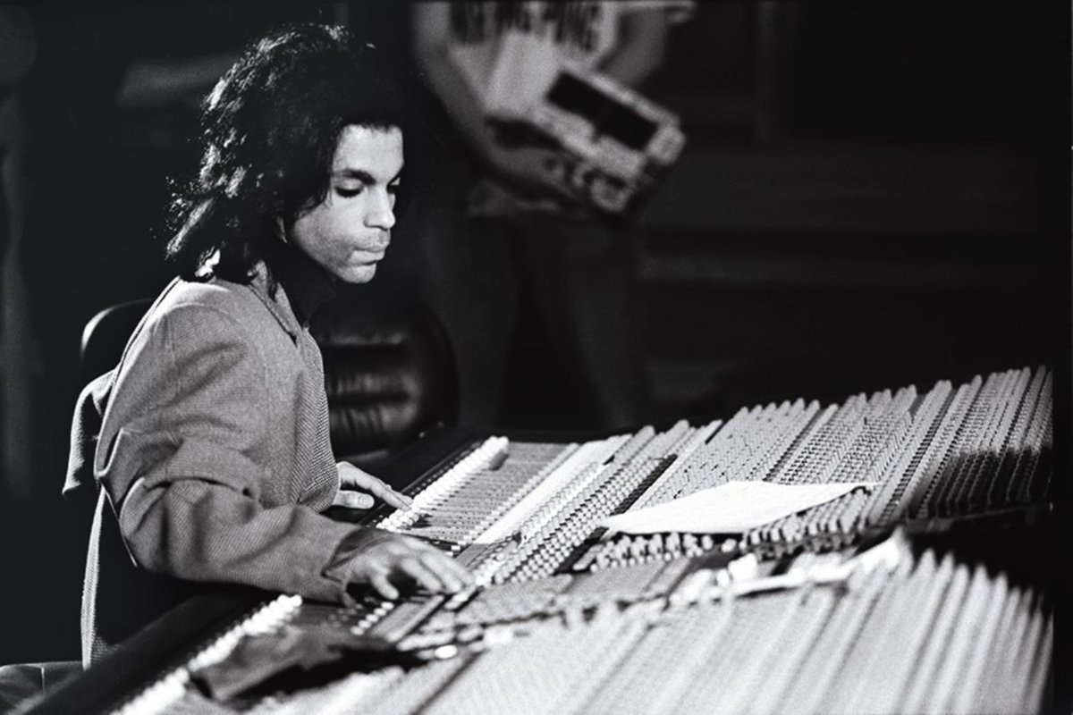 Today would have been Prince's birthday and we can't help but miss him. 

His influence is undoubtable and his presence is completely irreplaceable. #Prince