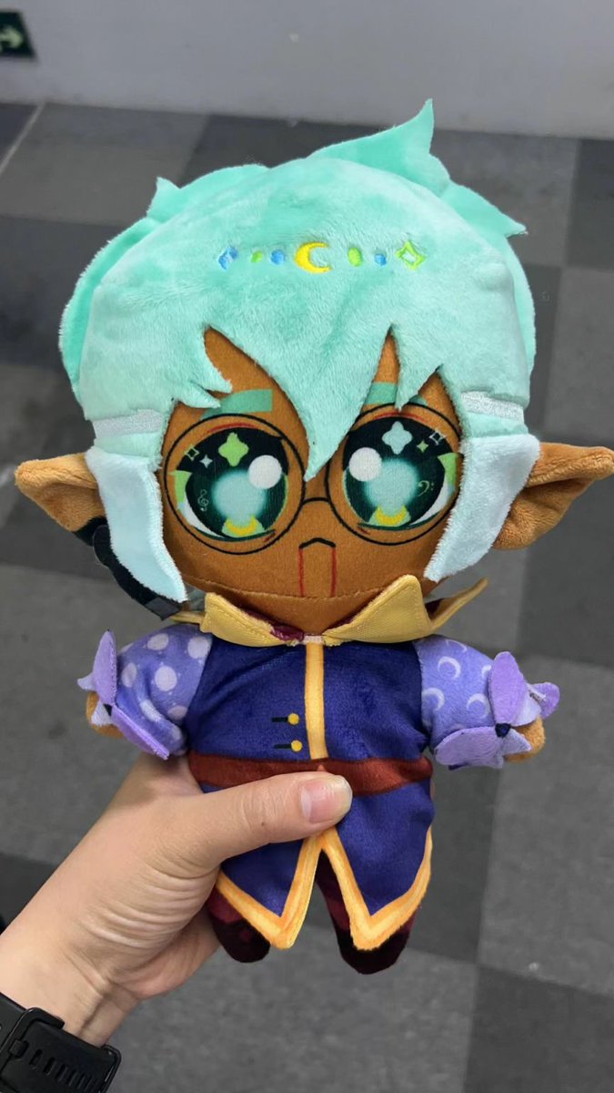 GIV3AWAY:
My TOH puppet Raine Whispers plushes are now up, 🔗 in bio!  For a chance to win one, follow/RT to enter, and tag friends for extra entries! Ends July 8~ Luz, Vee, Amity, Eda, Gus, Willow, Hunter and more are in the works too  #TheOwlHouse #tohseason3 #TheOwlHouseFinale