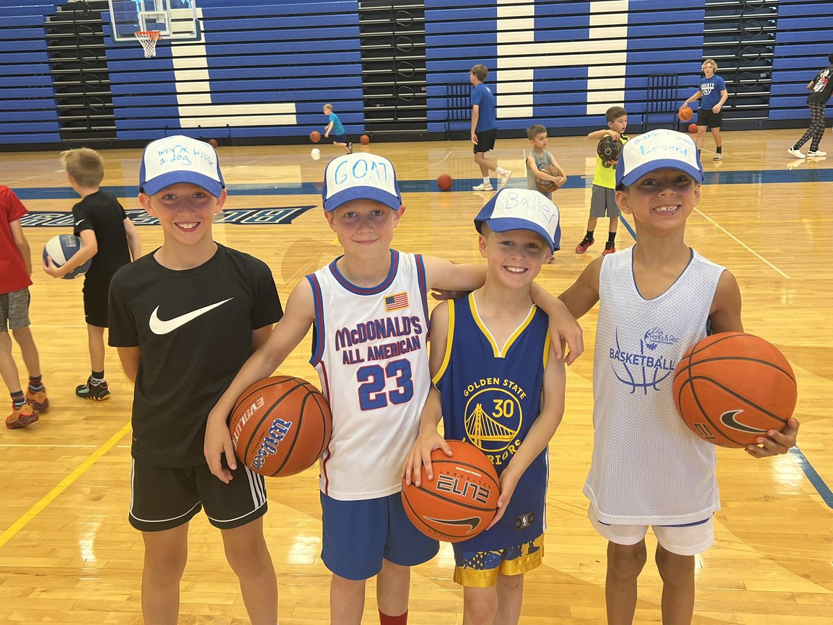 LHSBasketball's tweet photo. Campers of the day! https://t.co/igCcQr8VM5