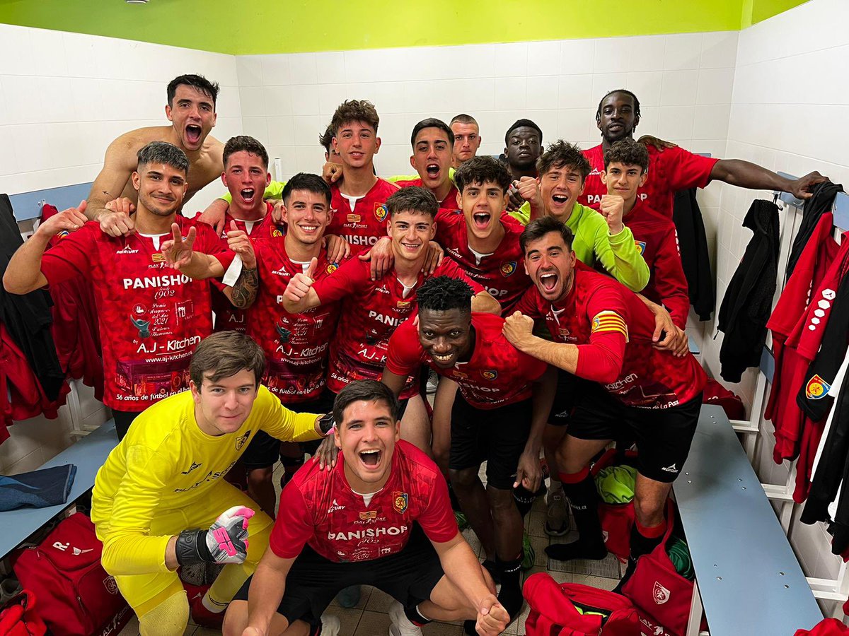 Gracias por acogerme como lo hicisteis desde el primer dia. Ha sido un orgullo disfrutar de todos los momentos vividos con este club, esta familia, sin olvidarme de nadie, desde el primero al último. Ojalá el fútbol nos vuelva a juntar. GRACIAS DE CORAZÓN💙❤️⚽️