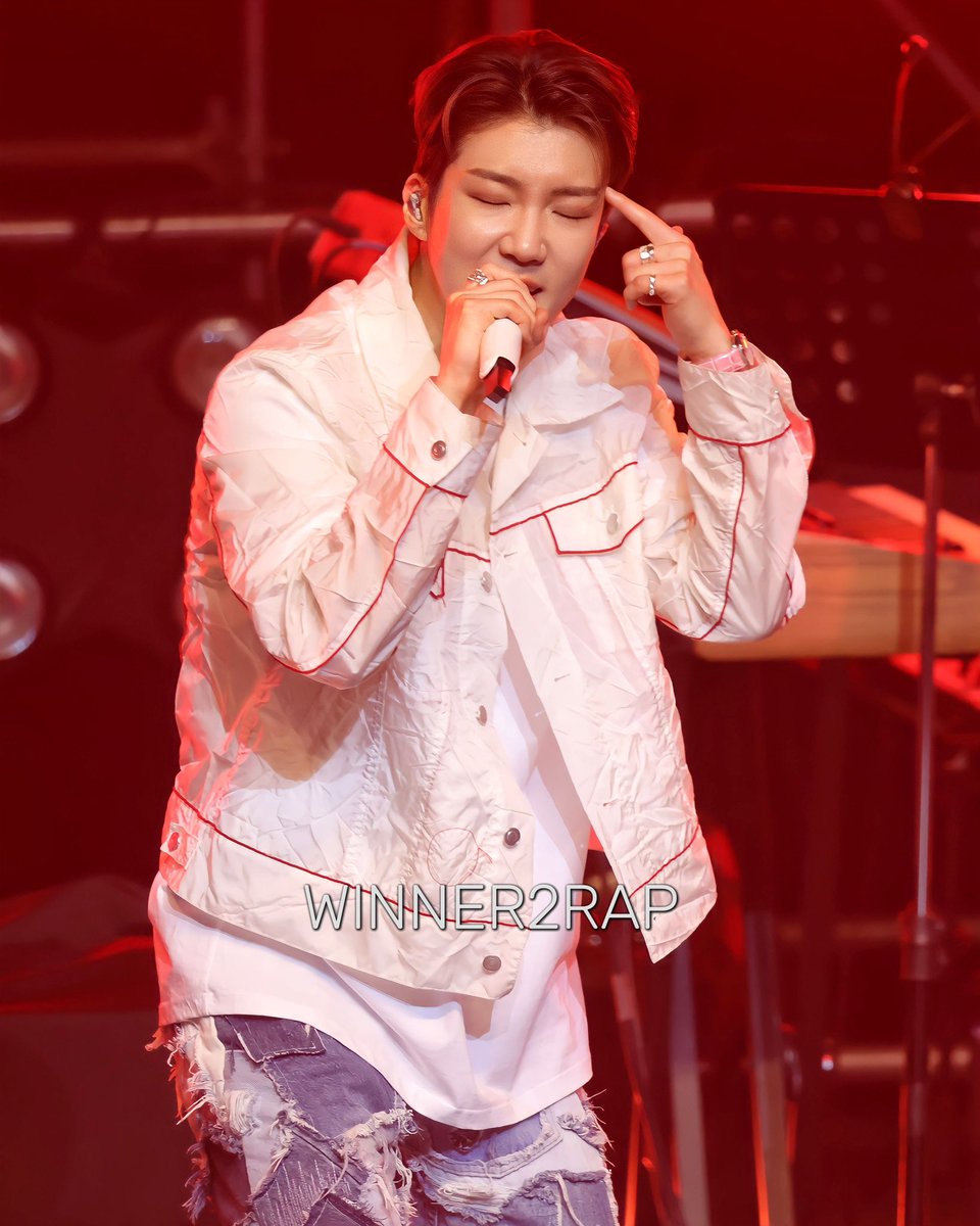 winner2rap's tweet photo. 230506 어썸 스테이지 HQ

Winner Awesome Stage In Busan 
@official_hoony_ 💚

#WINNER #위너 #LEESEUNGHOON #이승훈 #HOONY #승훈 #Arudaum #WINNER #위너 #Winner2rap #HKIC #어썸스테이지 #위너부산 #위너어썸 #어썸스테이지위너 #WINNER_AwesomeStage https://t.co/jrOuT3QuhP