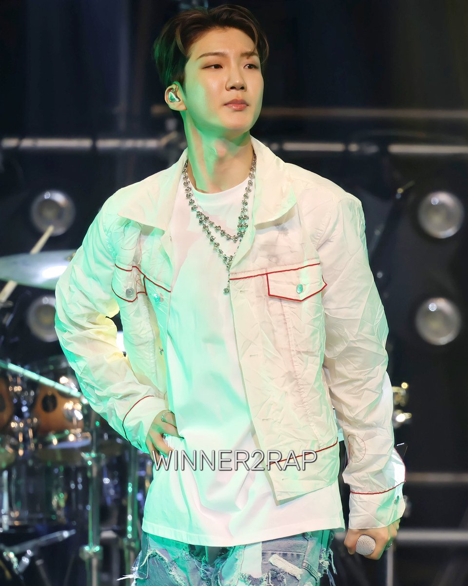winner2rap's tweet photo. 230506 어썸 스테이지 HQ

Winner Awesome Stage In Busan 
@official_hoony_ 💚

#WINNER #위너 #LEESEUNGHOON #이승훈 #HOONY #승훈 #Arudaum #WINNER #위너 #Winner2rap #HKIC #어썸스테이지 #위너부산 #위너어썸 #어썸스테이지위너 #WINNER_AwesomeStage https://t.co/jrOuT3QuhP