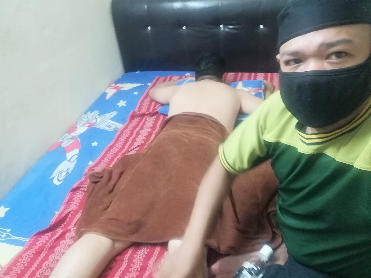 waksahrul188's tweet photo. 🌹PENANG GEORGETOWN 
TQ Bos dtg URUT 
Urut badan lenguh lenguh,letih,penat, lesu, susah tido, sakit badan,buang angin,tuk pelancaran darah&amp;urut batin
☎️ https://t.co/w2Txxilsoq https://t.co/OQtzZstD7l