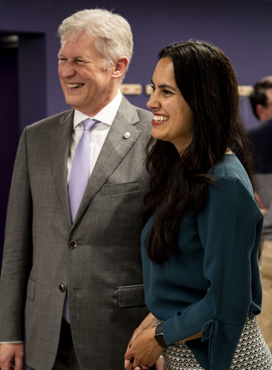 Volt komt als eerste Europese partij in de Eerste Kamer! 🎉 @PerinGopie  (als de jongste EK-fractievoorzitter) gaat samen met Eddy Hartog #Volt vertegenwoordigen op dé plek waar onze wet- en regelgeving getoetst wordt op menselijkheid en uitvoerbaarheid.⚡