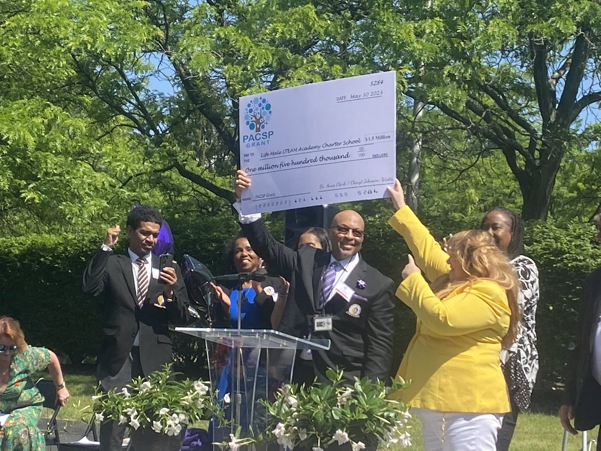 PACharters2023's tweet photo. Congratulations LIFE Male Steam Academy on being a recipient of the PACSP grant. #high-quality, #charterschool, #PACSP, #USDOE, #PDE, #wested, #PAHouse, #PASenate https://t.co/7RasVZt0oD