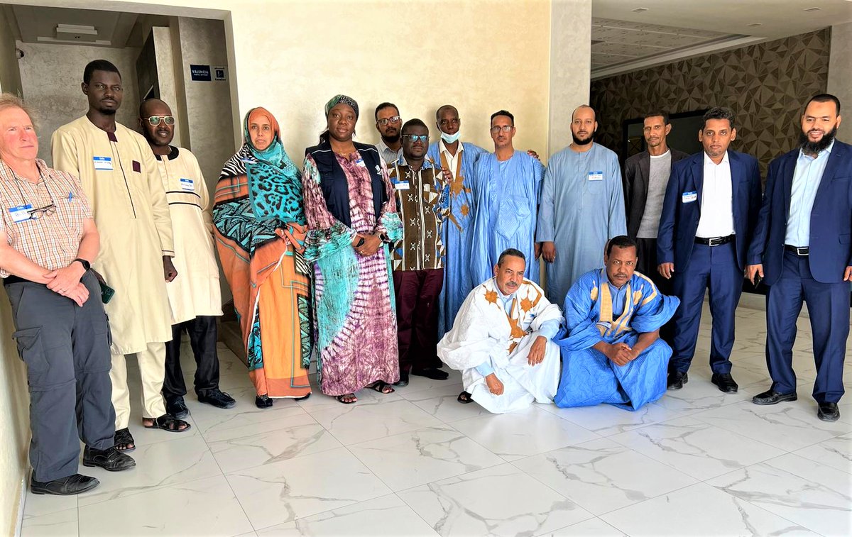 OMS_Mauritanie's tweet photo. 📊✨Renforcement des capacités de 14 personnels #ANSADE et @MSMauritanie 🇲🇷 en analyse des données de l'enquête Démographique de Santé en Mauritanie #EDSM 2019 - 2021. Ensemble pour une prise de décision éclairée par des données factuelles📈🔬 #santePourTous #CSU @OMS_Afrique https://t.co/tFM3qfR6aD