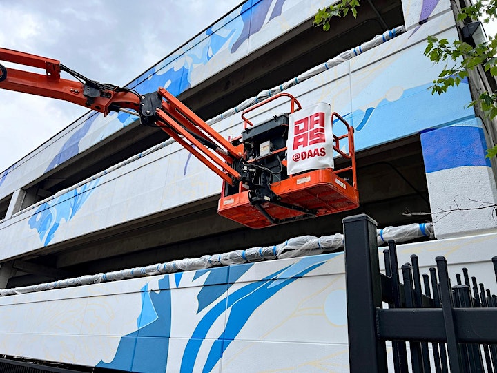 MARTAtransit's tweet photo. Celebrate the mural unveiling by world-renowned artist @artist_daas with MARTA's Artbound program, Perimeter Community Improvement Districts (PCIDs), @DunwoodyGA, Dunwoody Development Authority, the Dunwoody Art Commission, &amp; @livingwallsatl on 6/1! https://t.co/kN8TfUQ4nC https://t.co/adYupbaQCx